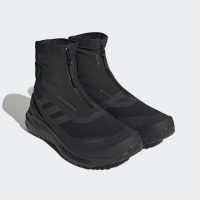 Кроссовки для хайкинга Pharrell Williams Terrex COLD